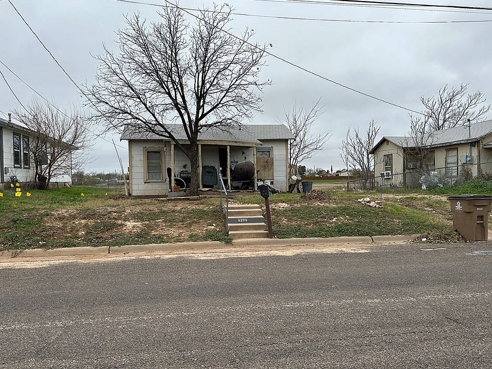 2nd image of 4213 Bowie St #6