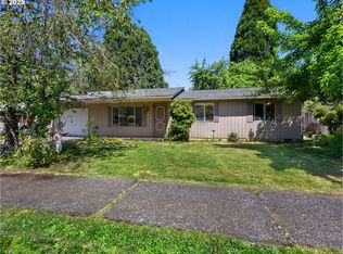 39775 Davis St, Sandy, OR 97055