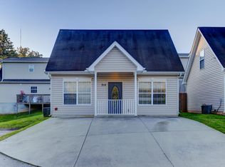 914 Firefly Way, Knoxville, TN 37912