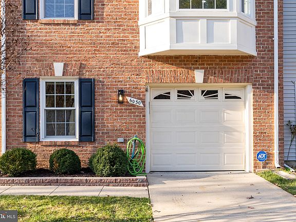 3rd image of 6030 Lands End Ln