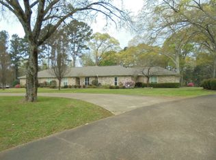 317 Southill Rd, Palestine, TX 75801