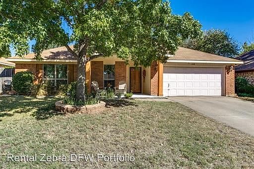 1st image of 3208 Creekwood Ln