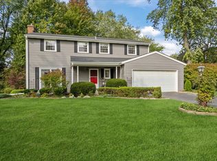 2S460 Burning Trl, Wheaton, IL 60189