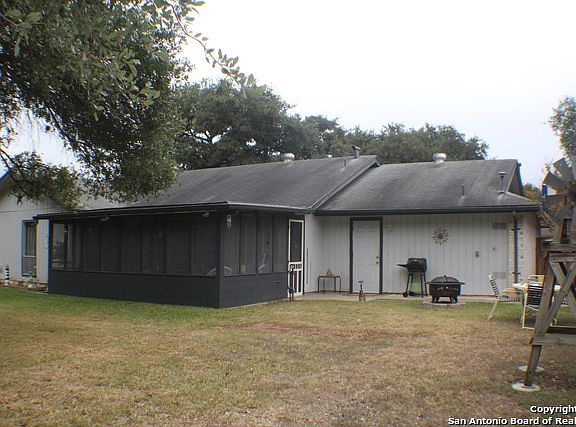 3rd image of 8219 Phoenix Ave