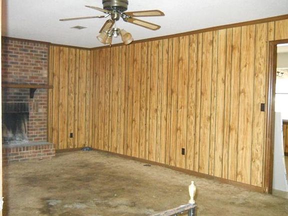 4th image of 2620 Carrington Dr