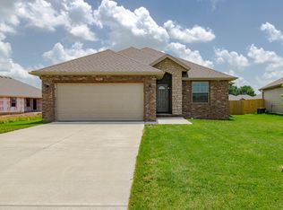 2446 E High Ridge Cir, Republic, MO 65738