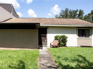 7931 Pine Dr, Temple Terrace, FL 33637