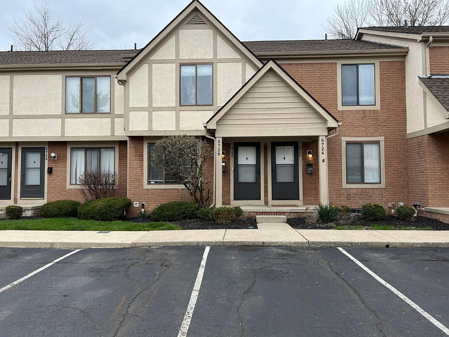 5726 Great Hall Ct, Columbus, OH 43231 Zillow
