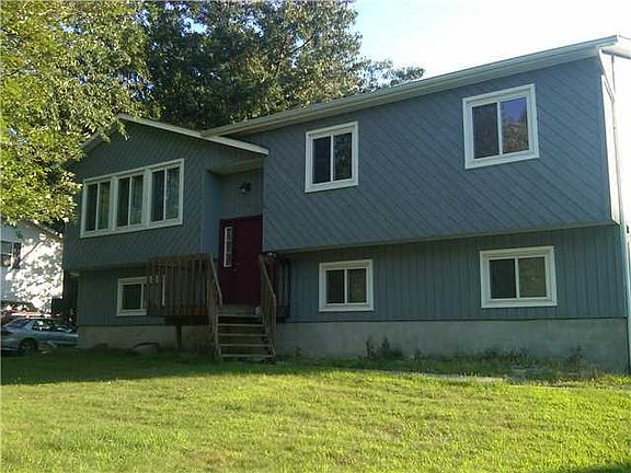 2nd image of 125 Lake Region Blvd