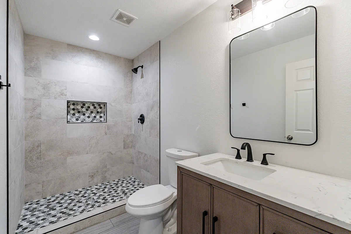 Building Photo - 1262 E Hermosa Dr