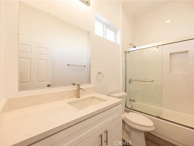 2558 A South Ave #10 — Photo 14