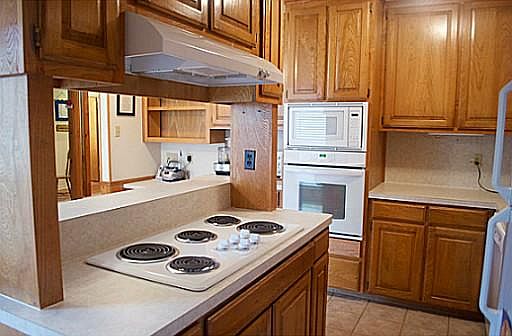 5th image of 8900 Driftwood Dr