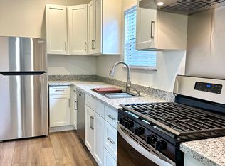 1221 5th St APT 1, Monterey, CA 93940