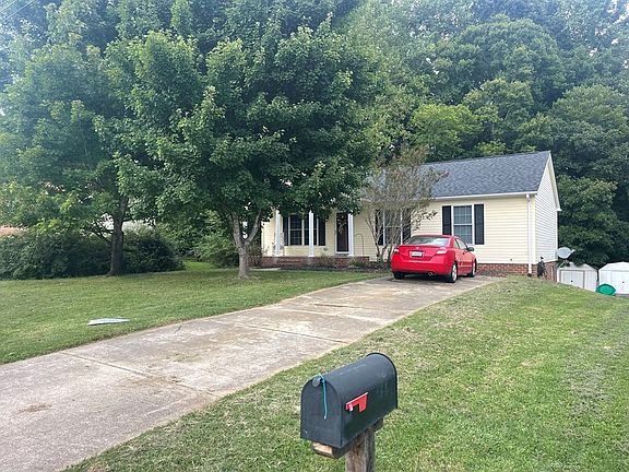 2nd image of 6089 Kenridge Cir