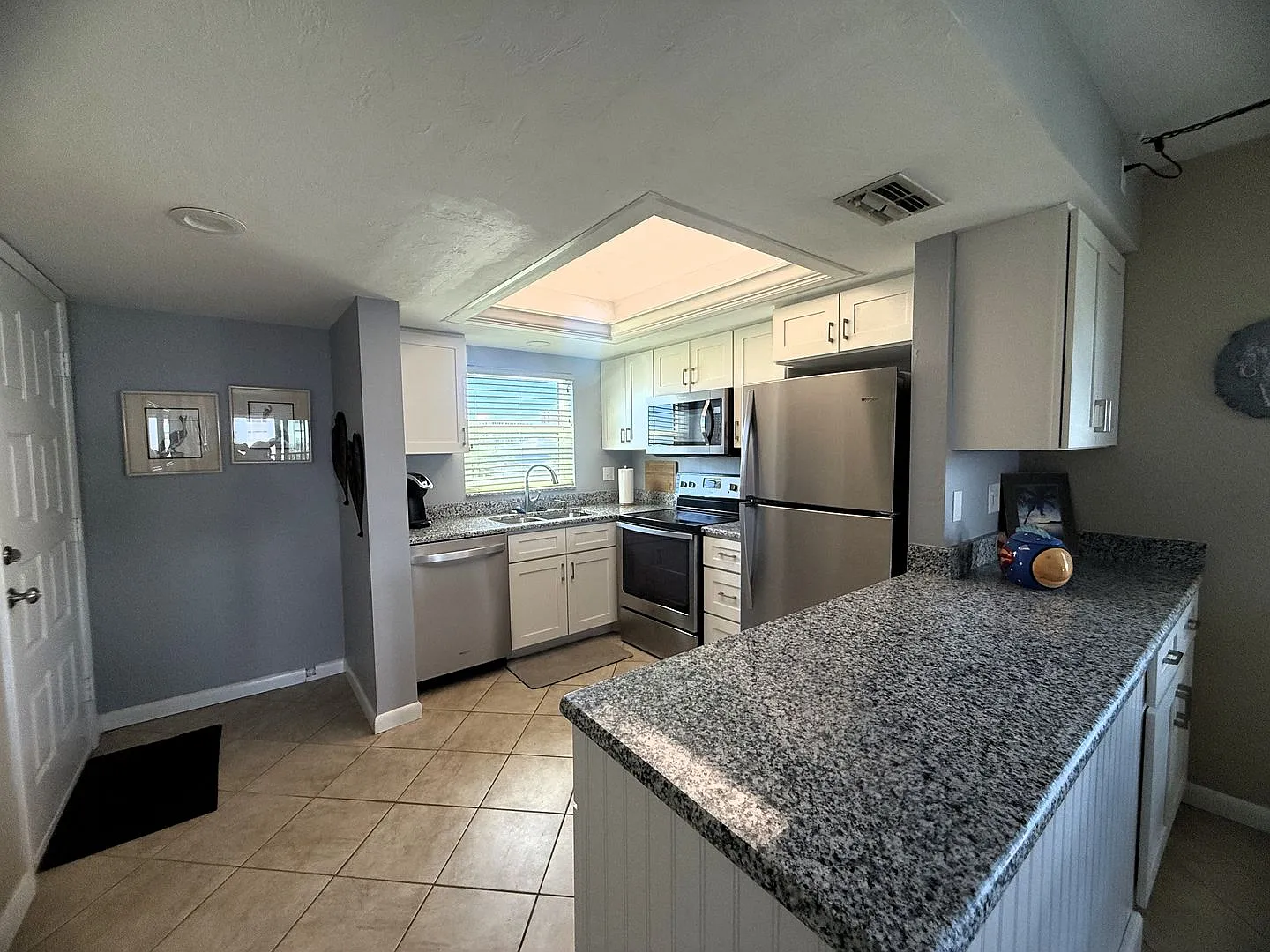 Seasonal Beach Access 2/2 Condo On Ft. Myers Beach — Photo 3