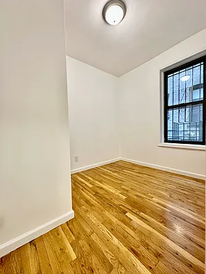 Rented by Camelot Realty Group | media 7