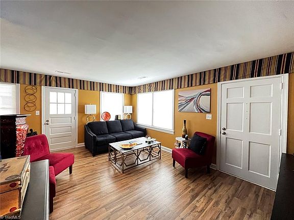 5th image of 2302 Albright Dr