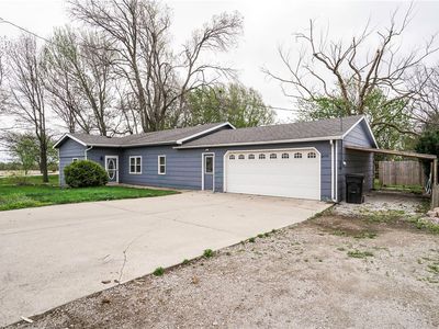 6459 NE 5th Ave, Pleasant Hill, IA, 50327