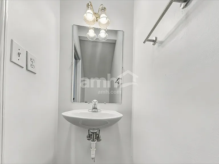 10231 Danesway Ln — Photo 9