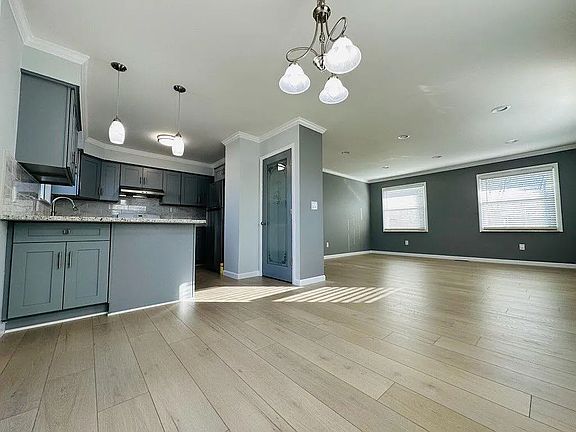 Kitchen with update appliances and built in pantry.