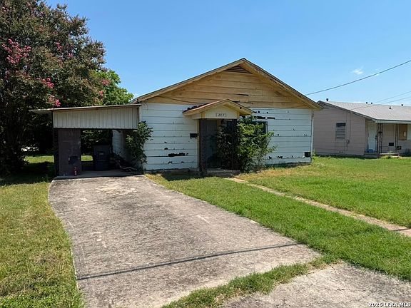 3rd image of 207 W ANDERSON AVE