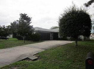 601 Mulberry St, Sebastian, FL 32958