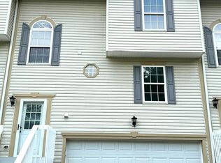 301 Pine Valley Dr, Imperial, PA 15126