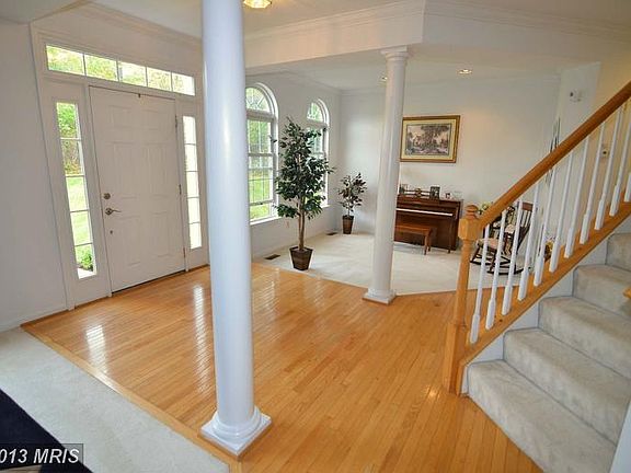 5th image of 675 Autumn Crest Ct
