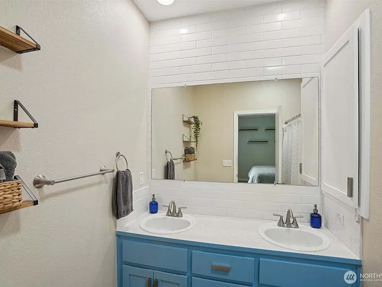 9409 NE 41st Ave — Photo 12