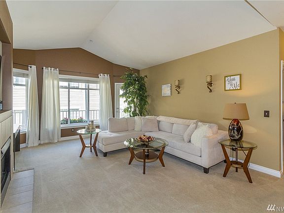 5th image of 20028 15th Ave NE APT 209