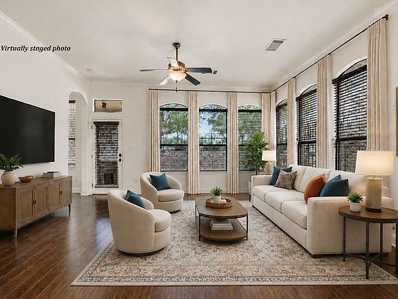 5th image of 207 Enclave Cir.