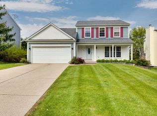 532 Bolinger St, Rochester Hills, MI 48307