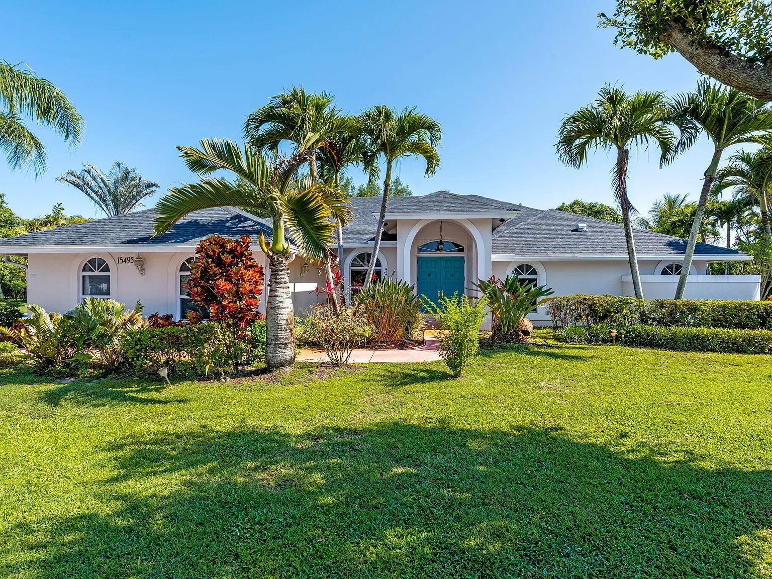 4 bed, 3.0 bath, 2757 sqft, $15,000 — Photo 2