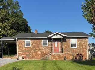 160 Blackey Bandy Rd, Bethpage, TN 37022