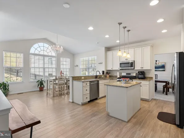 23 Colemans Mill Dr, Fredericksburg, VA 22405