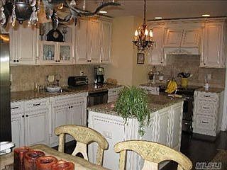 3rd image of 2352 Langen Dr