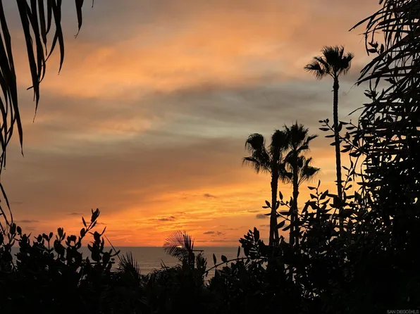 366 Forward St APT B, La Jolla, CA 92037