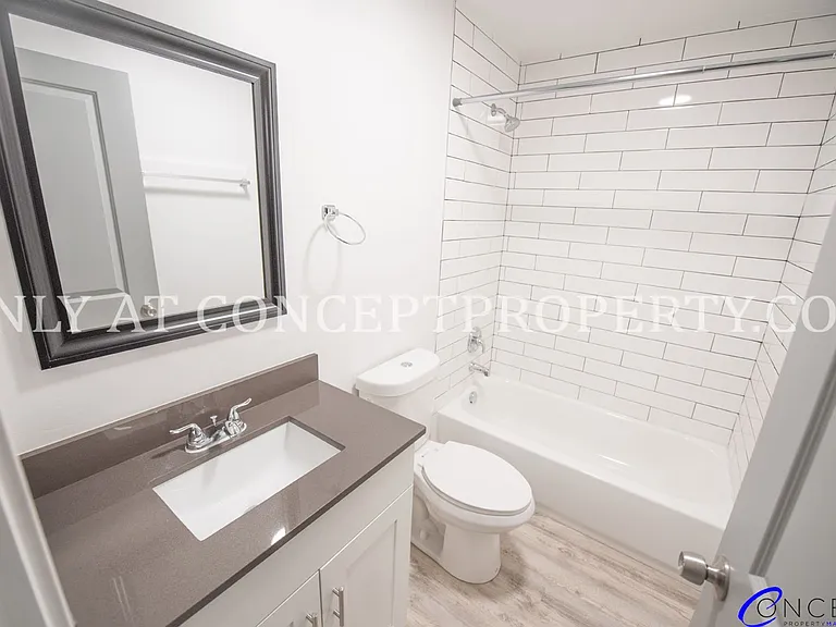 First Avenue Flats — Photo 136