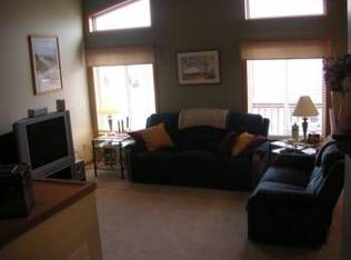 1104 Bristol Ln, Farmington, MN 55024