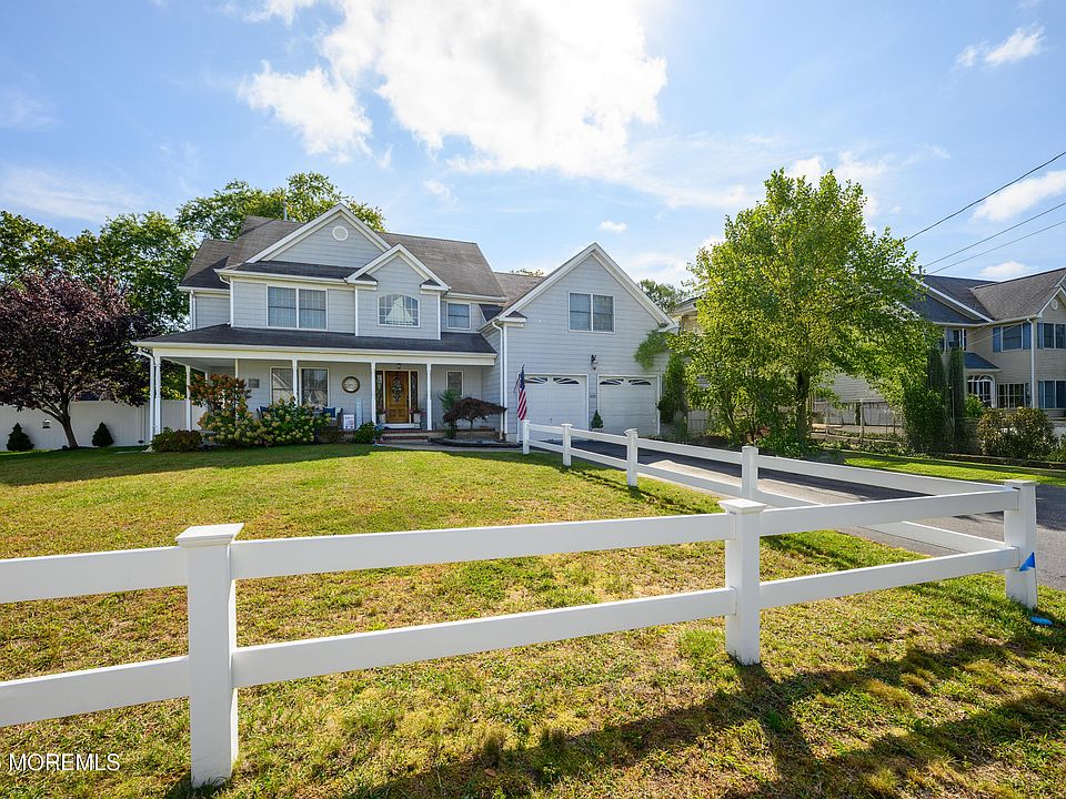 1st image of 689 Lake Barnegat Drive N