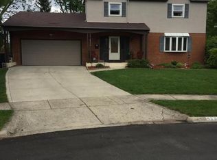 4996 Woodbriar Pl, Columbus, OH 43229