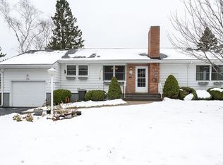 3920 Rockview Ct, Duluth, MN 55804