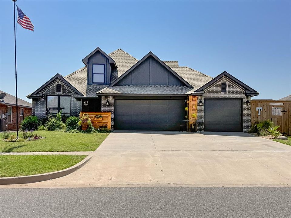 1st image of 2332 Snapper Ln