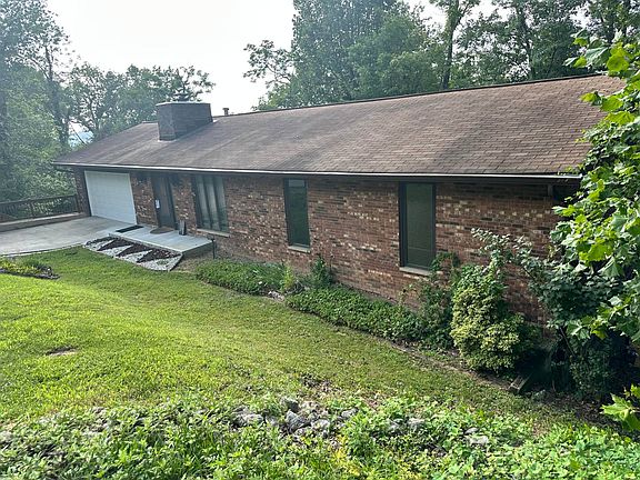 2nd image of 869 Alta Rd