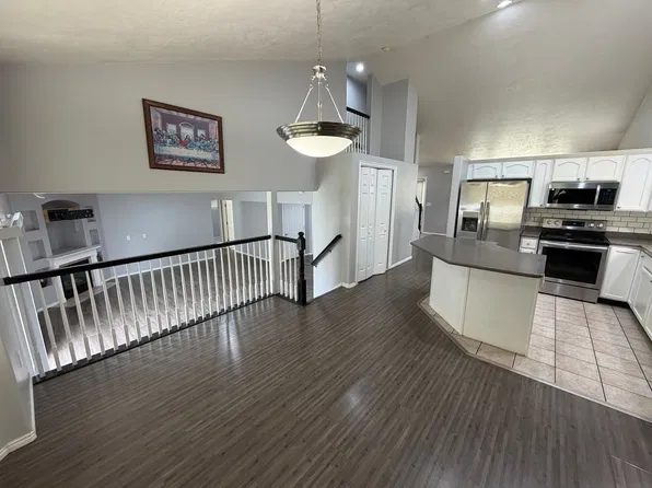 6658 S Adventure Way, West Jordan, UT 84081