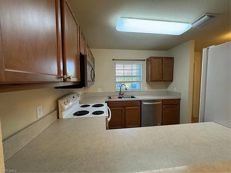 9093 Gervais Cir #1906 — Photo 23