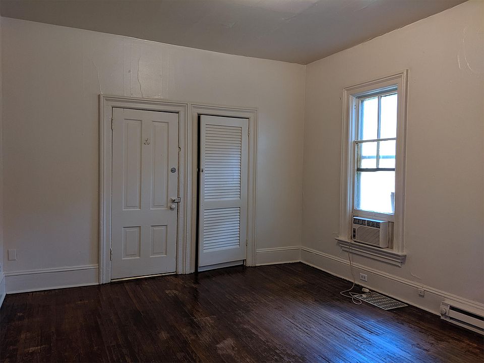 2nd image of 603 N 2nd St APT 3