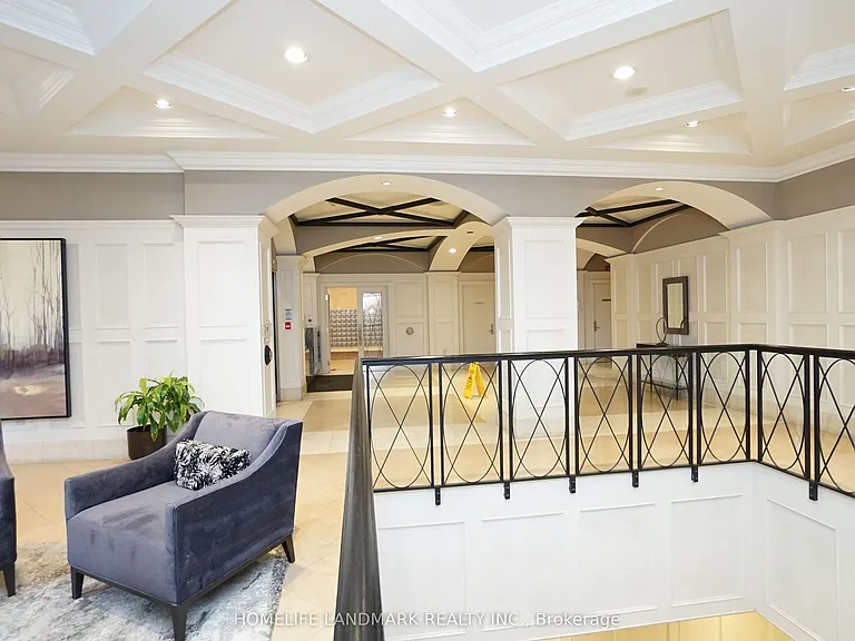 5233 Dundas St W #623 — Photo 5