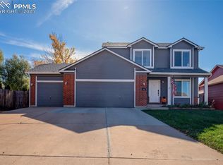 850 Barn Owl Dr, Fountain, CO 80817