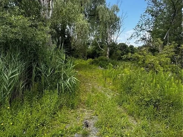 6393 Fremont Rd #22, East Syracuse, NY 13057